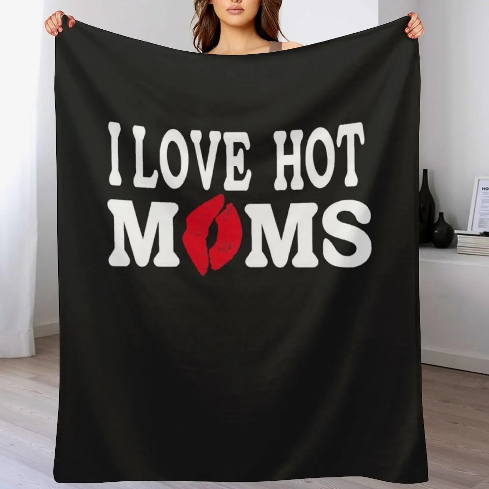 

I love hot moms Throw Blanket Sofa Quilt Quilt Hairys manga Blankets