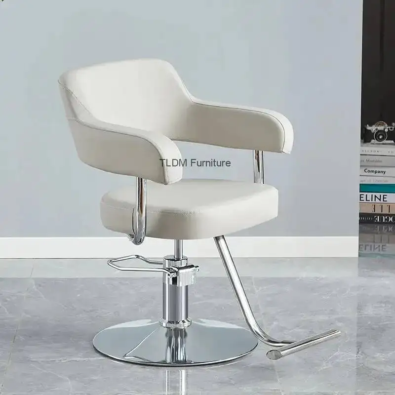 Studio Classic Barber Chair Modern Nordic Design Luxury Barber Chair Minimalist Style Barberstuhl Salon Furniture