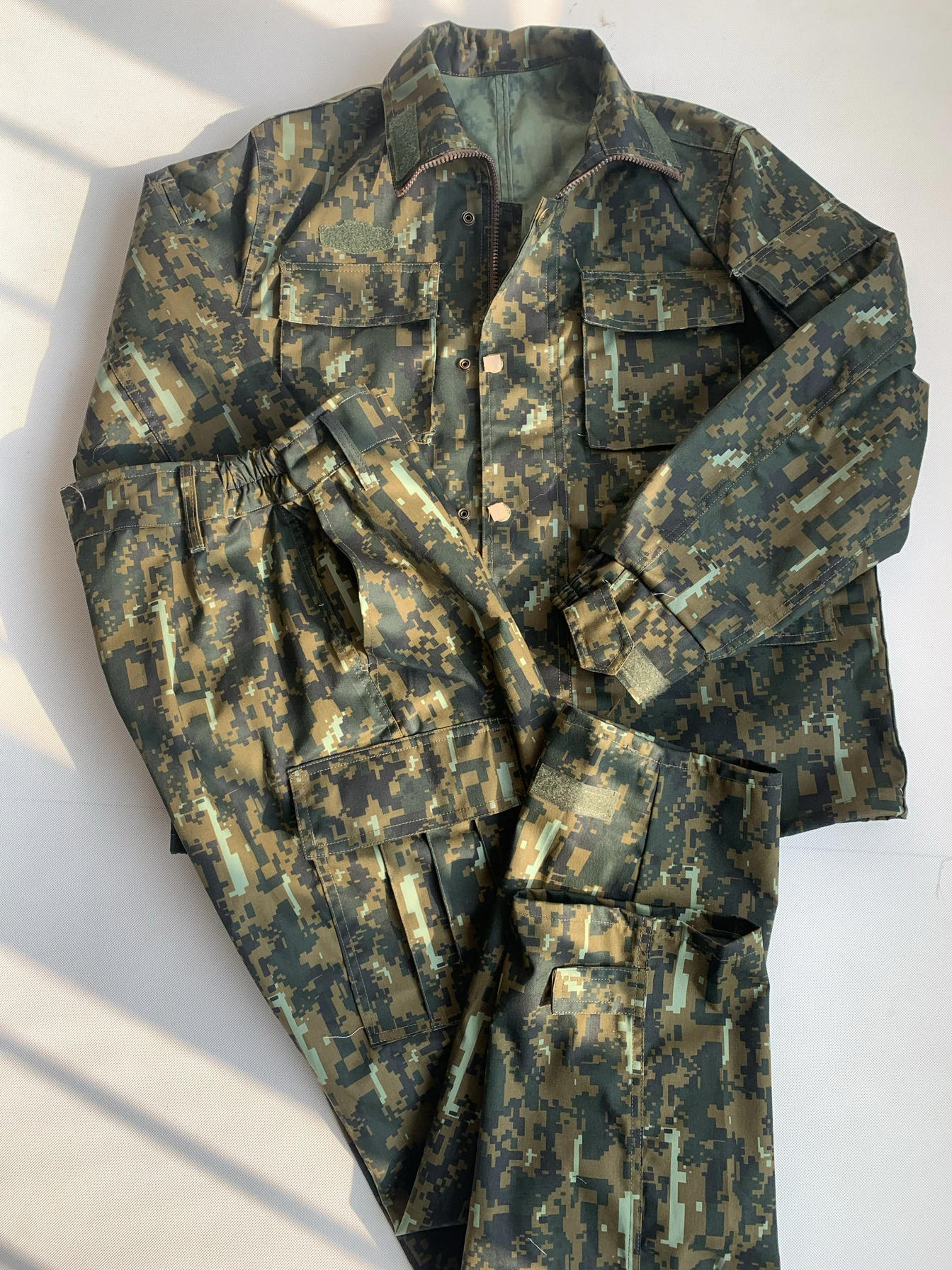 

Cotton Camouflage Training Set Spring and Autumn No Pilling Outdoor Coat Pants Suit
