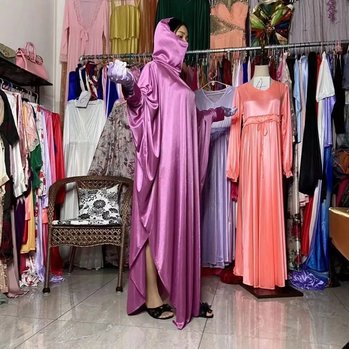 

Length1.35m 40-180kg Glossy Women Satin Batwing Sleeve Dress Loose Maxi Dress Plus Size Sleeping Pajamas Robe