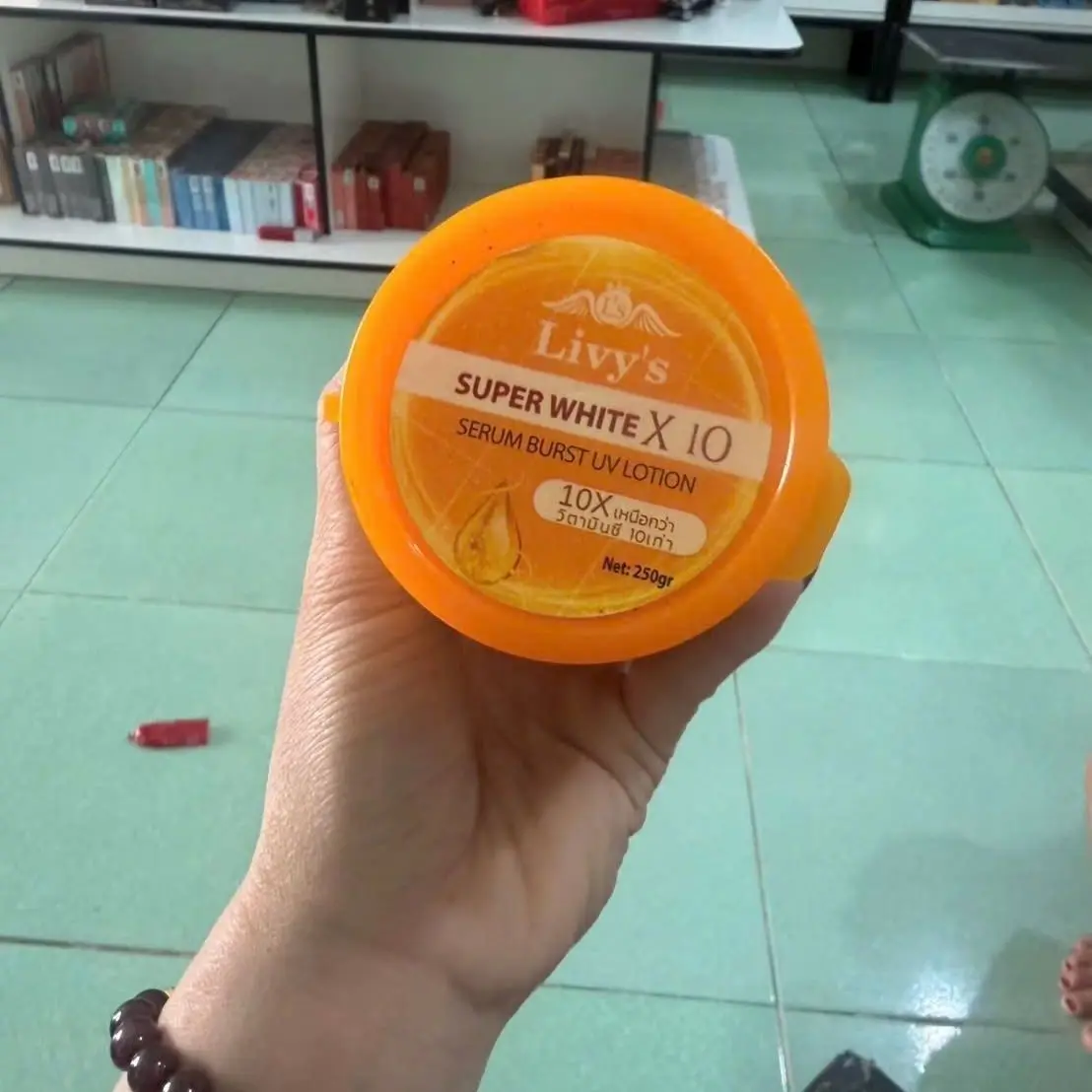 Thai whitening body lotion kich trang thai lan Livy 250g