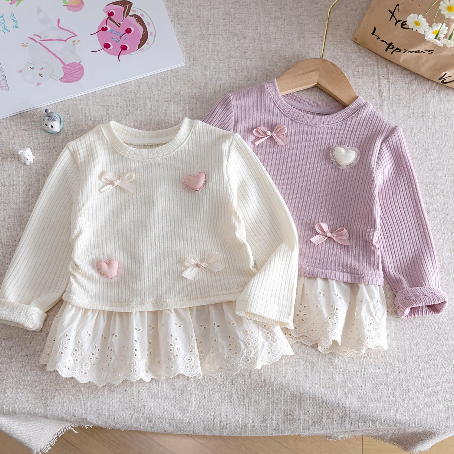 الفتيات طويلة الأكمام تي شيرت الخريف جديد للأطفال ثلاثية الأبعاد القلب العلوي الكورية الاطفال سليم أسفل قميص القوس الدانتيل الربط البلوز