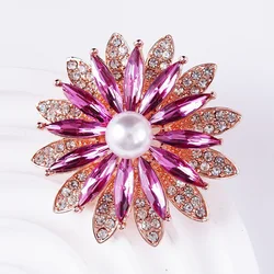 CINDY XIANG Shining Crystal Flower Brooches For Women Handmade Winter Fashion Pin 20 Colors Available Party Accessories