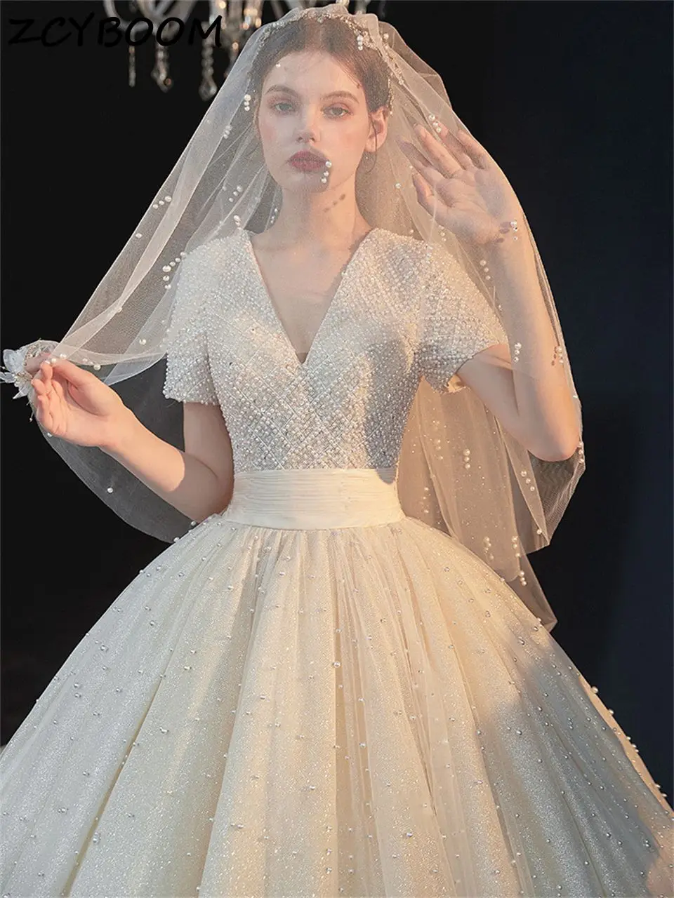 Customized V-neck Short Sleeves Glitter Pearl Tulle Wedding Dresses 2025 Chapel Train Ball Gown Bridal Gowns Vestido De Noiva