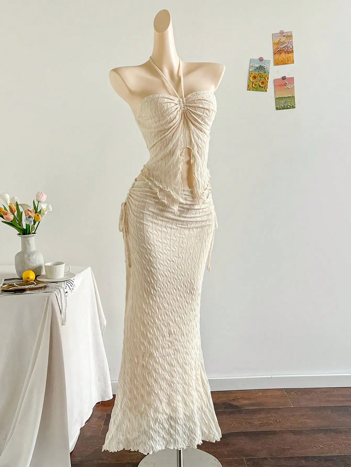 

Women Elegant Solid Halter Neck Spaghetti Strap Hollow Asymmetrical Hem Textured 2-Piece Set
