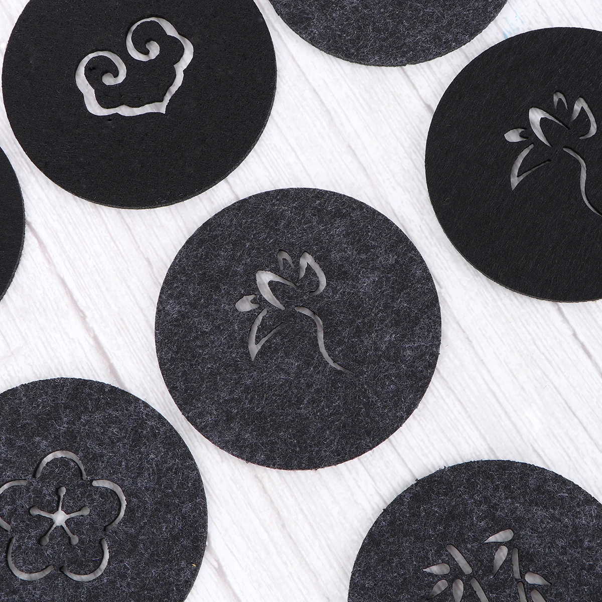 

20 pcs Drink Coaster Felt Water-Absorb Skidproof Pad Hollow Pattern Anti Slip Mat Desk Protection For Home Office Large Capacity