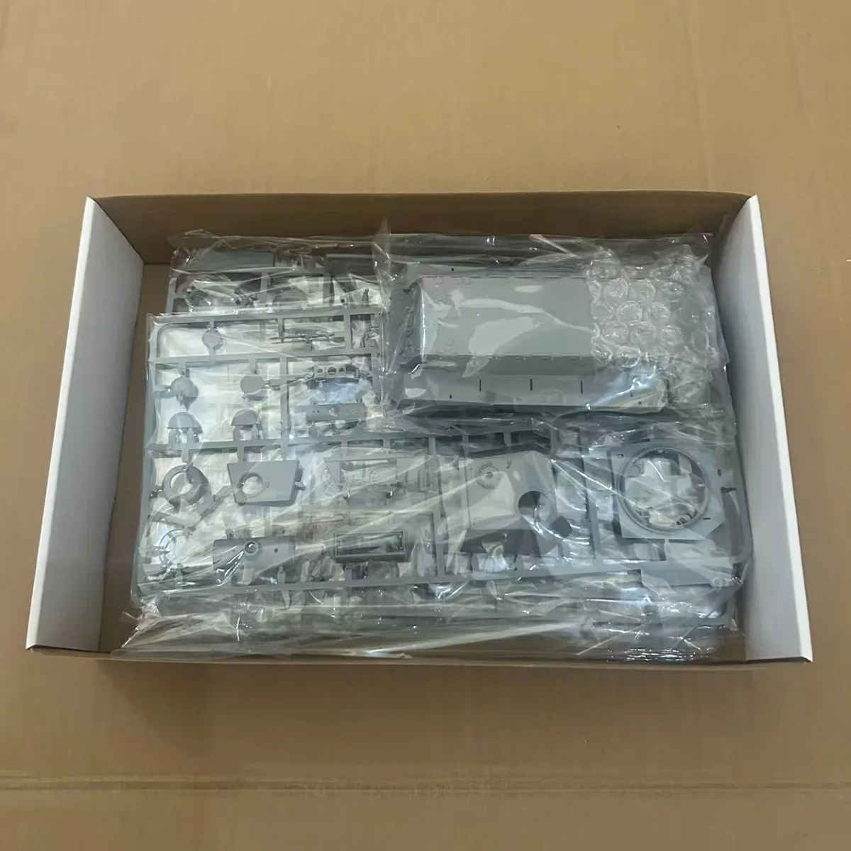 TAKOM 1/48 Skala 4800GIFT1 Panther Tipe A Kit Model Tank Jerman Kustom Koleksi Mainan Anak-anak Hadiah Ulang Tahun