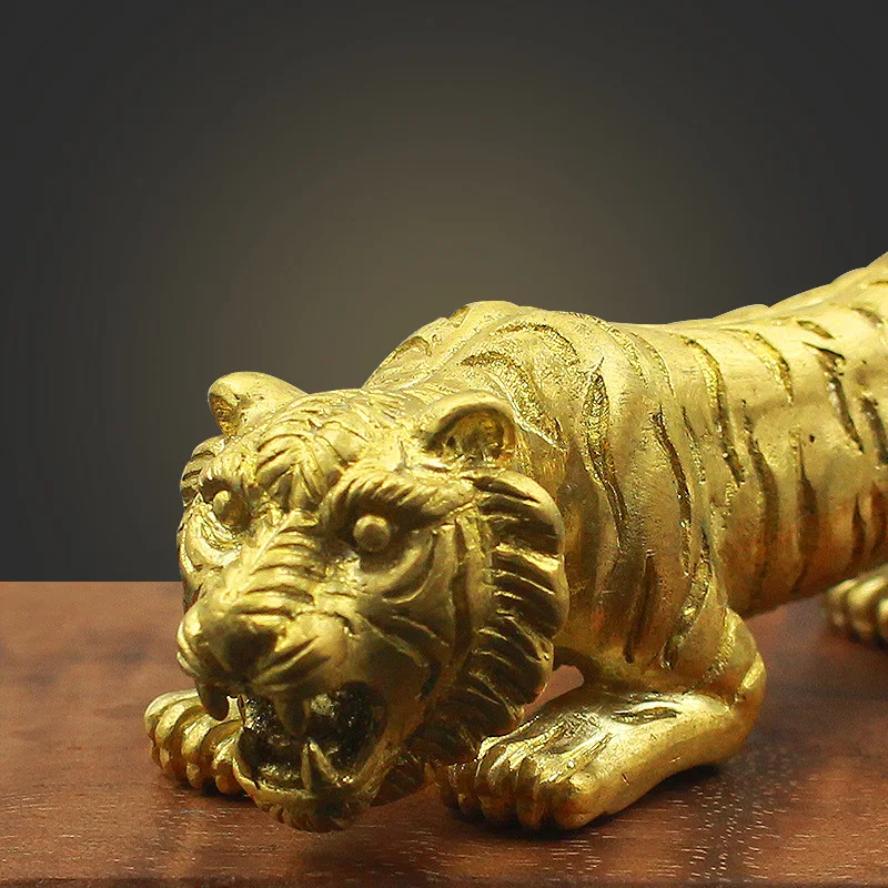 Creative retro explosion brass tiger statue ornament is suitable for home, office desktop decoration