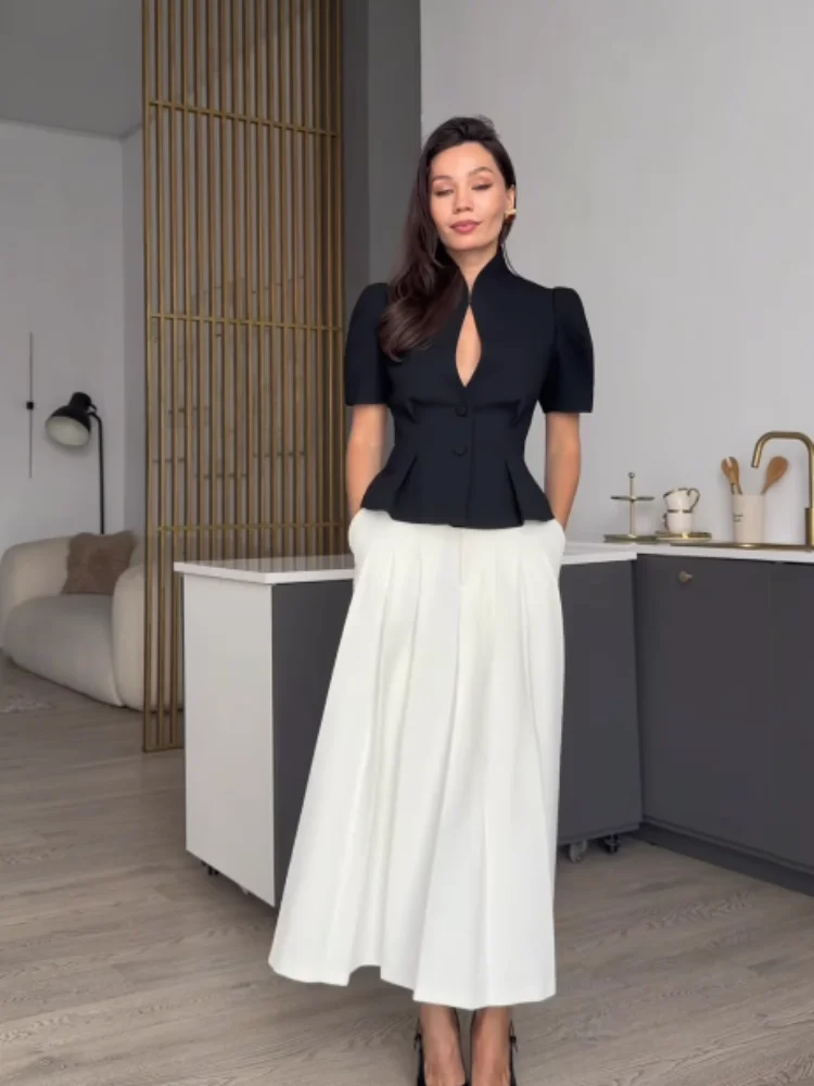Sommer-Damenjacke Kurzarm Ausgehöhlter Stehkragen Taillierte Damenjacke 2026 Elegante Büro-Oberbekleidung High-Street-Mode
