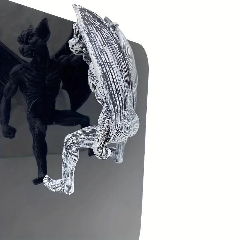 Angel and Demon Figurine, Resin Craft Sculpture, Angel Commemoration & Redemption Statue, Indoor Home Decor Ornament