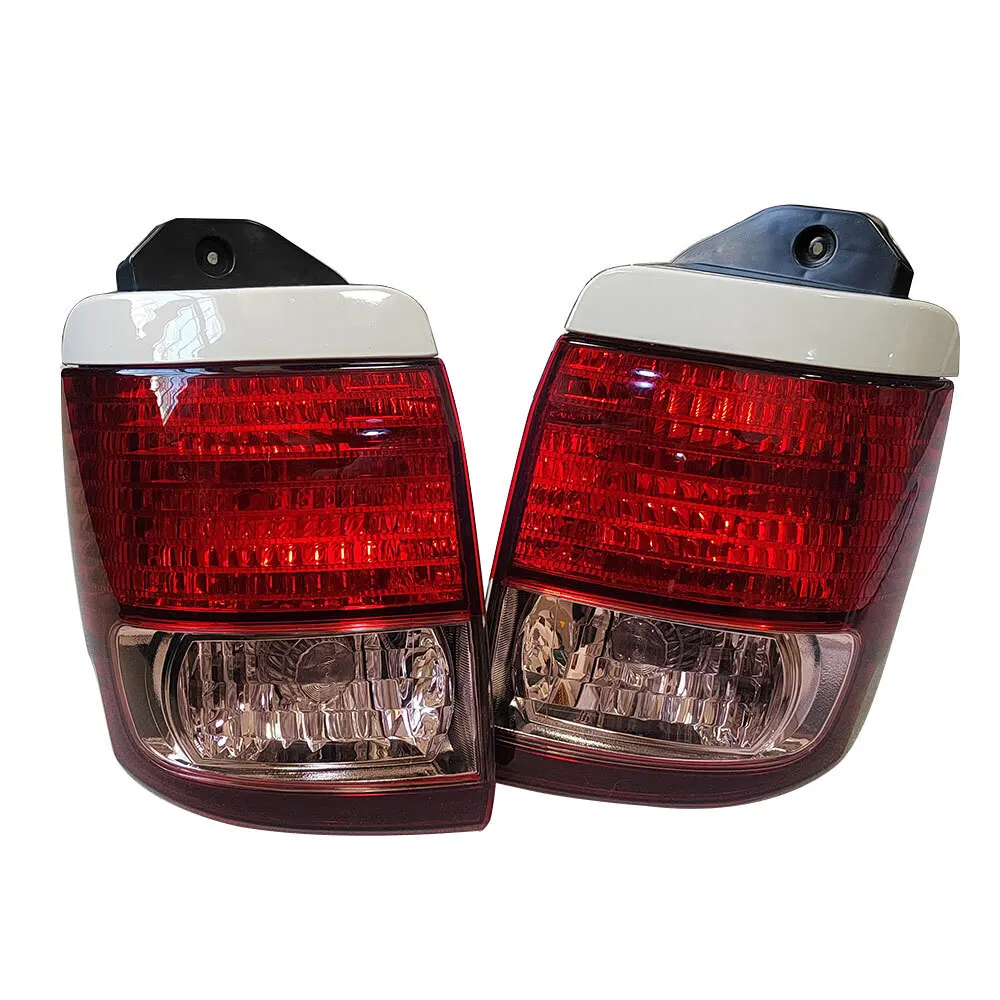 1 Pair Automobile Taillights For Toyota Hiace Regius Rch47 1999-2002 Car Brake Lights Turn Signals 26107 8155126350 81550-26370