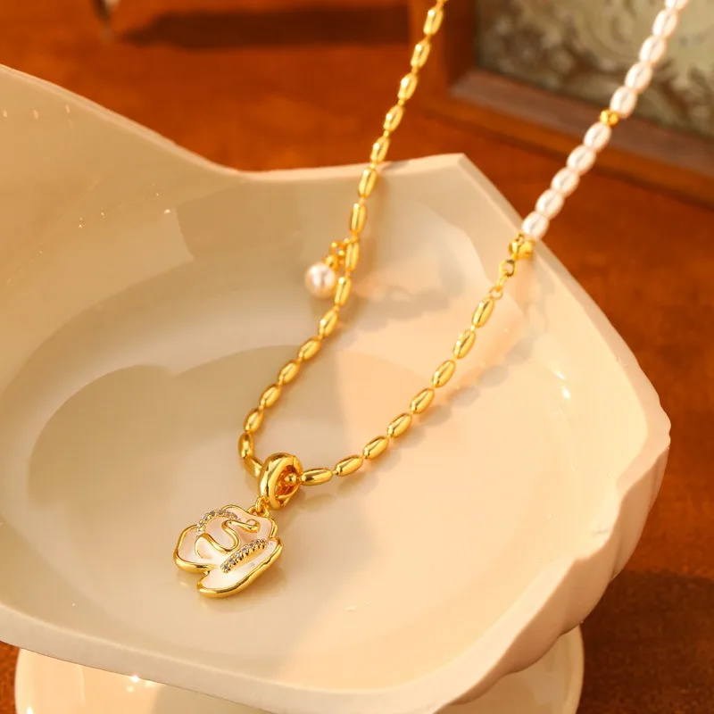 

New Dripping Camellia Necklace Exquisite Fashion Light Luxury Design Sense Collarbone Chain Temperament Personalized Versatile N