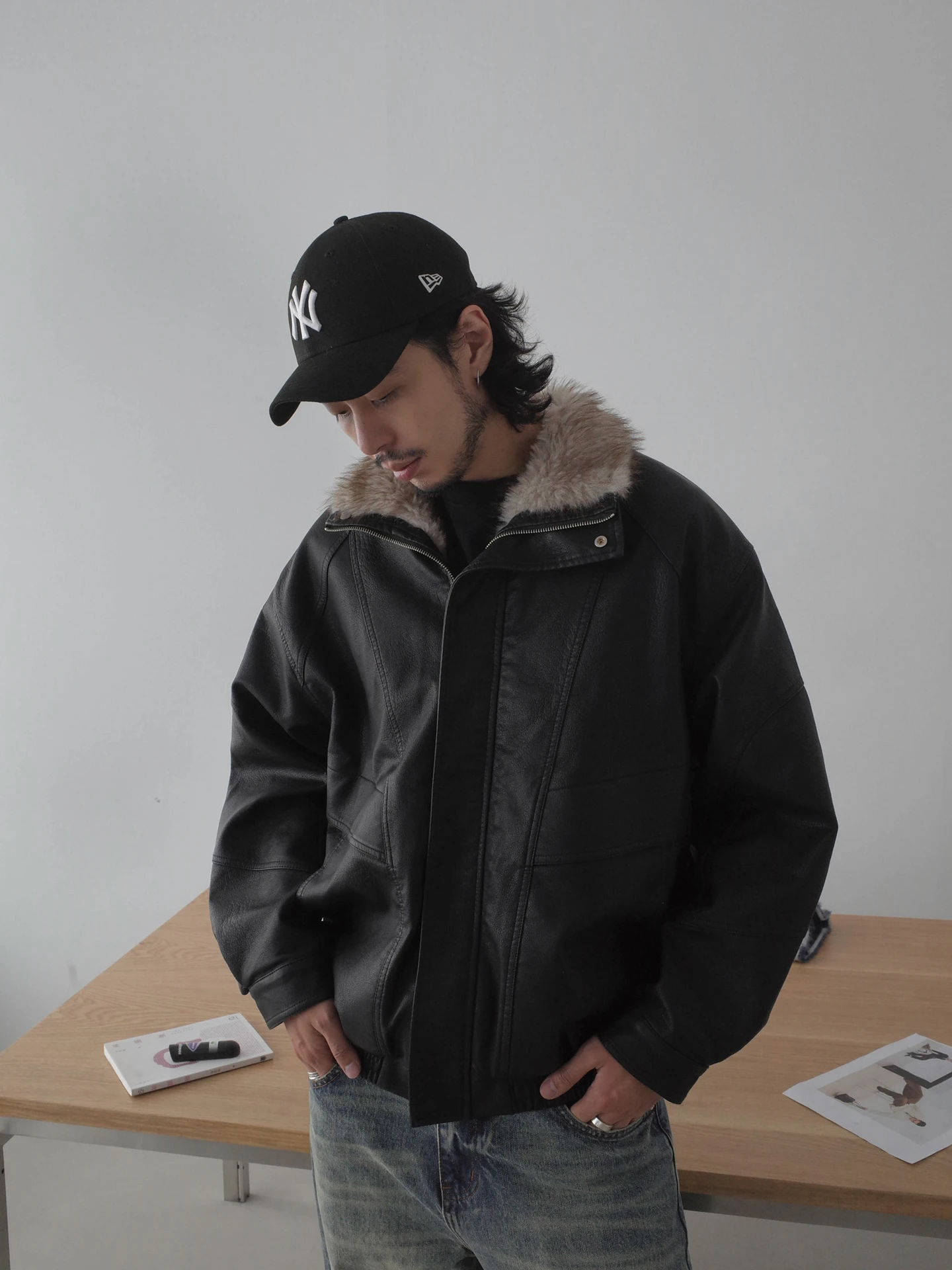 

Retro American Fce Lined Jaet Loose Fit Fur Collar Men Women Lazy Sle Warm Outerwear Inknots PU Leather Coat