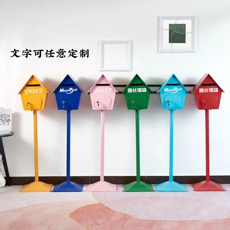 British vintage wrought iron house, mailbox, newspaper box, internet-famous European-style mailbox, floor-standing ornamen