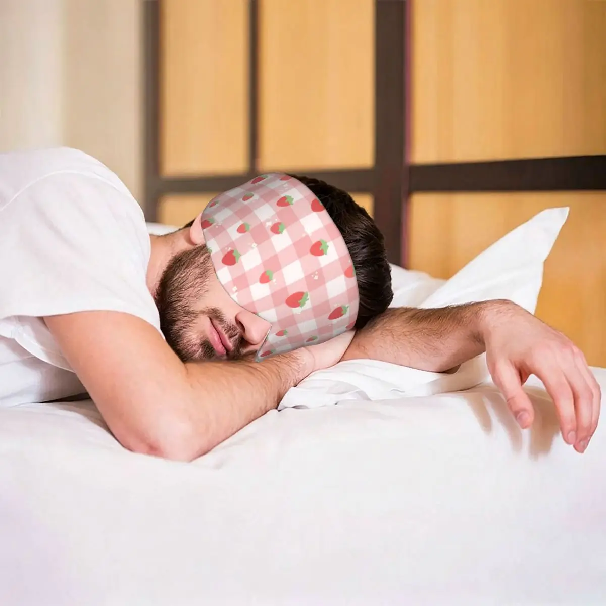 Strawberry Plaid sleep mask Light Blocking Portable Eye Cover for Girls Boys Travel Party Gift Eyeshade eyepatch