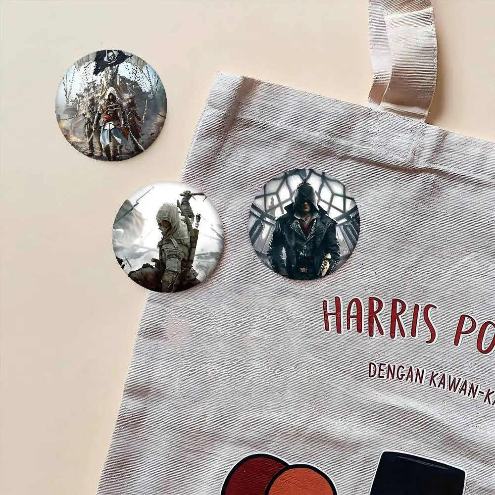 لعبة قاتل S العقيدة دبابيس الإبداعية مضحك جولة المفاجئة في بروش شارة ظهره قبعة اكسسوارات مجوهرات هدايا لصديق #2