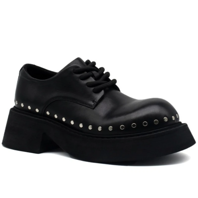 

Мужские туфли дерби из натуральной кожи с круглыми металлическими заклепками, увеличивающие рост, на толстой подошве, в европейском стиле