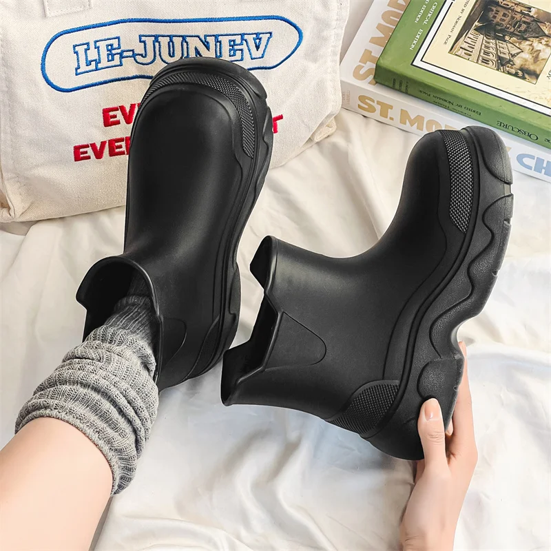 

Rain Shoes Women's Waterproof, Non-slip Mid-welly Boots Thick Soles Increase Wear and Deodorant Water Shoes