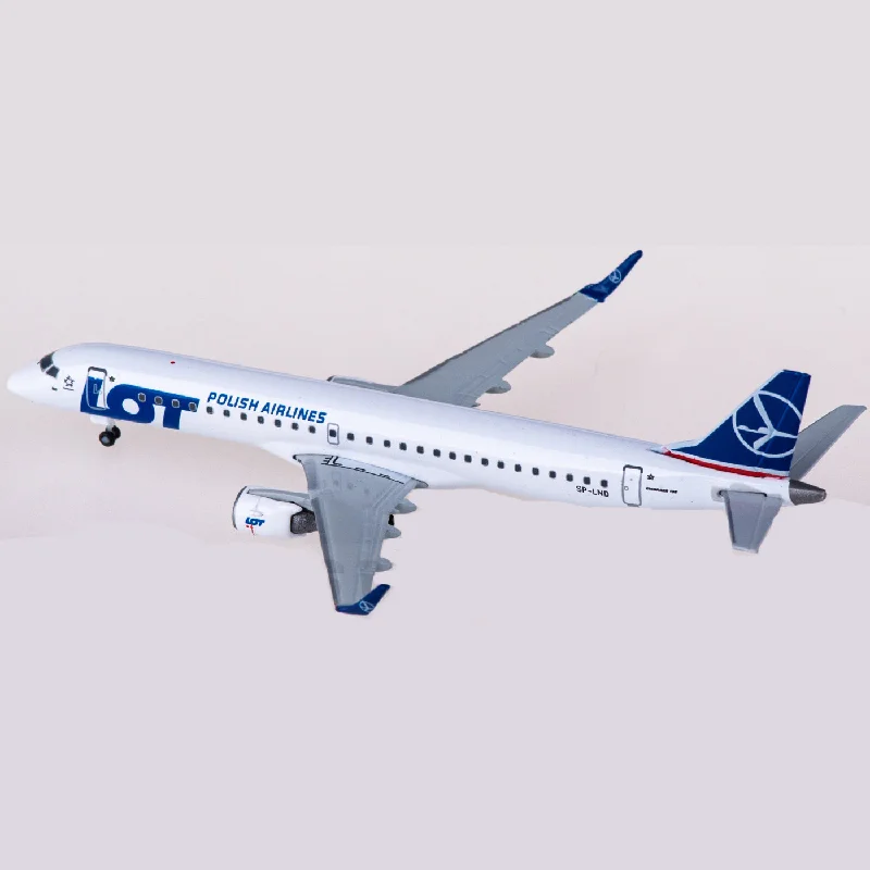 Herpa 1:500 Scale 536325 LOT Airlines Embraer ERJ-195 SP-LND Diecasts Aircraft Model Miniature Alloy Aviation Toys For Boys Gift