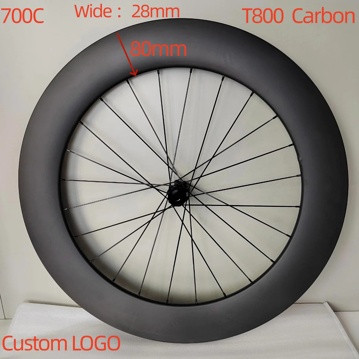 700C carbon fiber wheelset 80mm high 28mm wide Tubeless/Clincher road wheelset suitable for TT vehicles/field vehicles