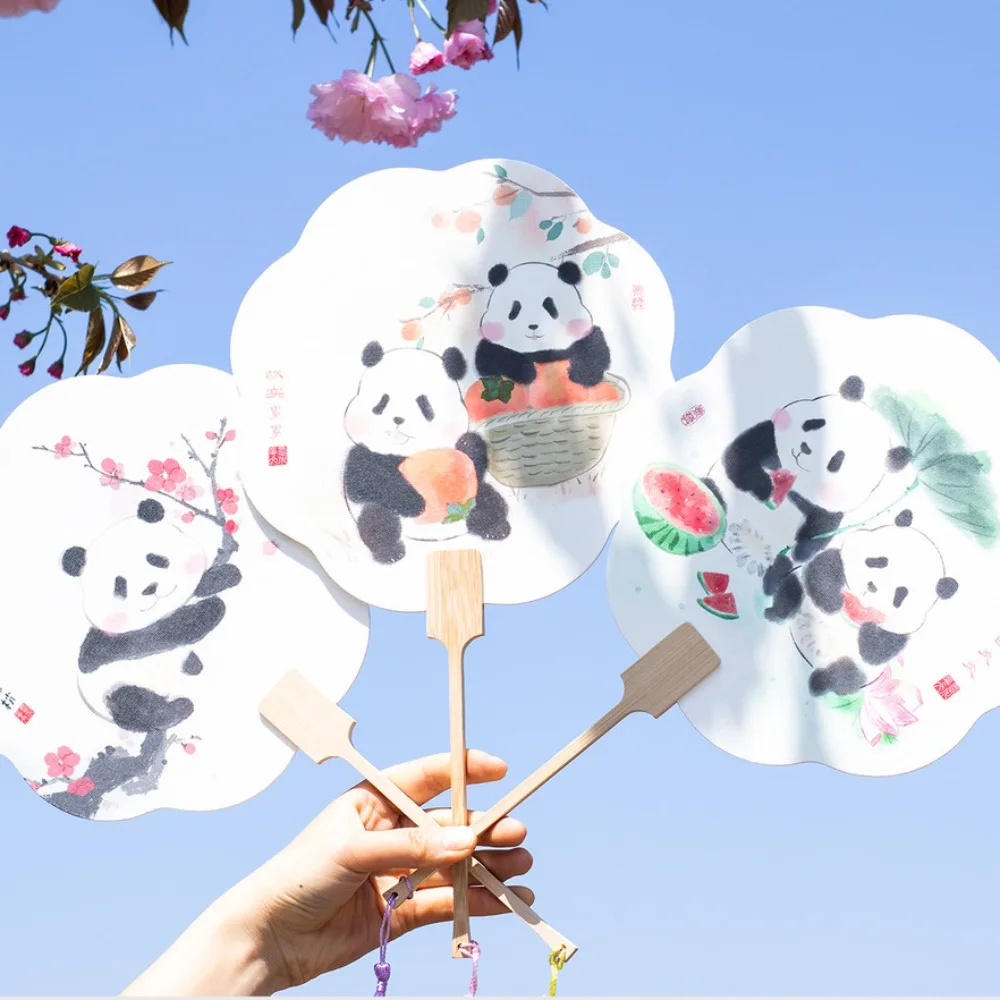 Classical Dance Fan Chinese Moon-shaped Fan Xuan Paper Classical Dance Fan Travel Photo Performance Props Home Decoration Gift