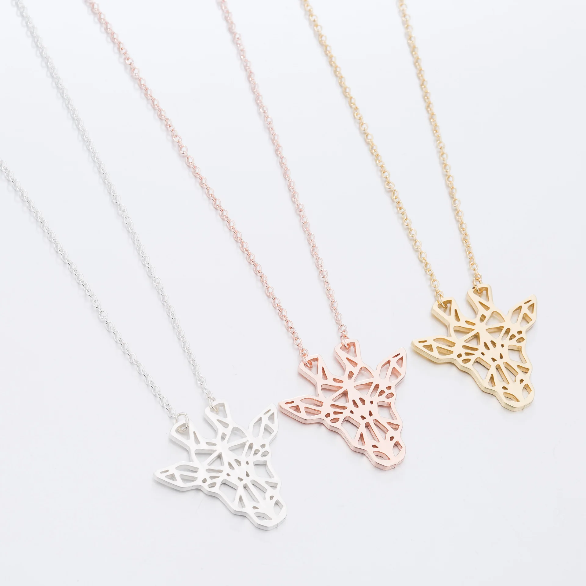 2024 new fashion stainless steel hollow giraffe pendant necklace temperament with origami small animal collarbone chain accessor