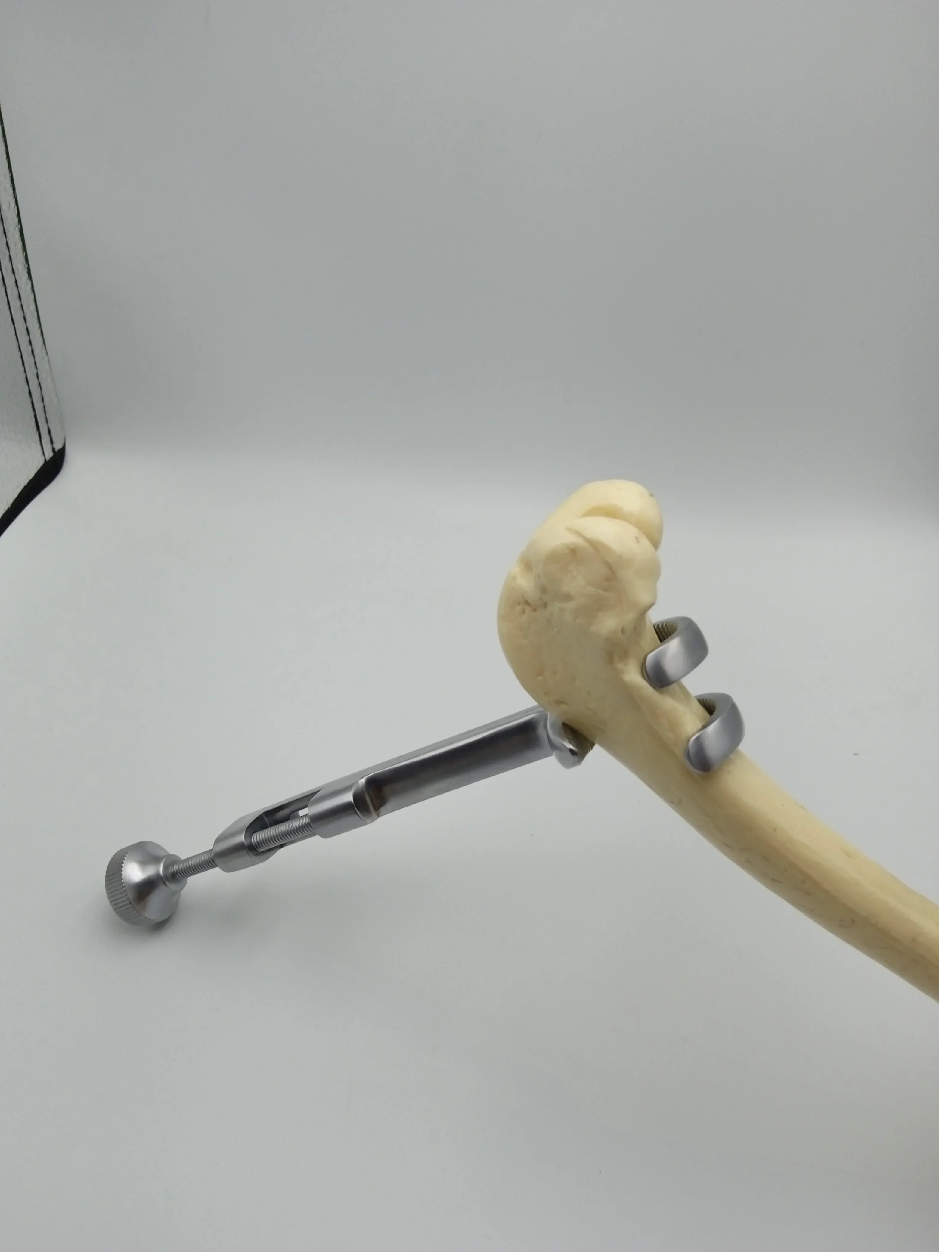 ortho pedic Equipment Heavy-duty Lowman Bone Clamp  Pattern Cat for Veterinary Surgery