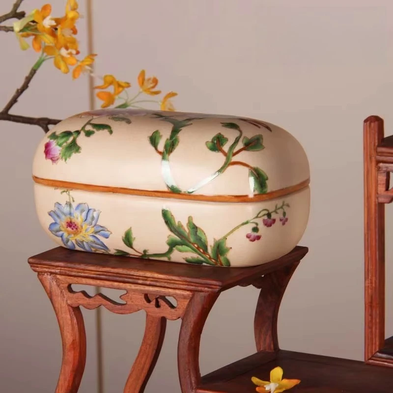 

Classical small ceramic ornament box flower hand paint gift