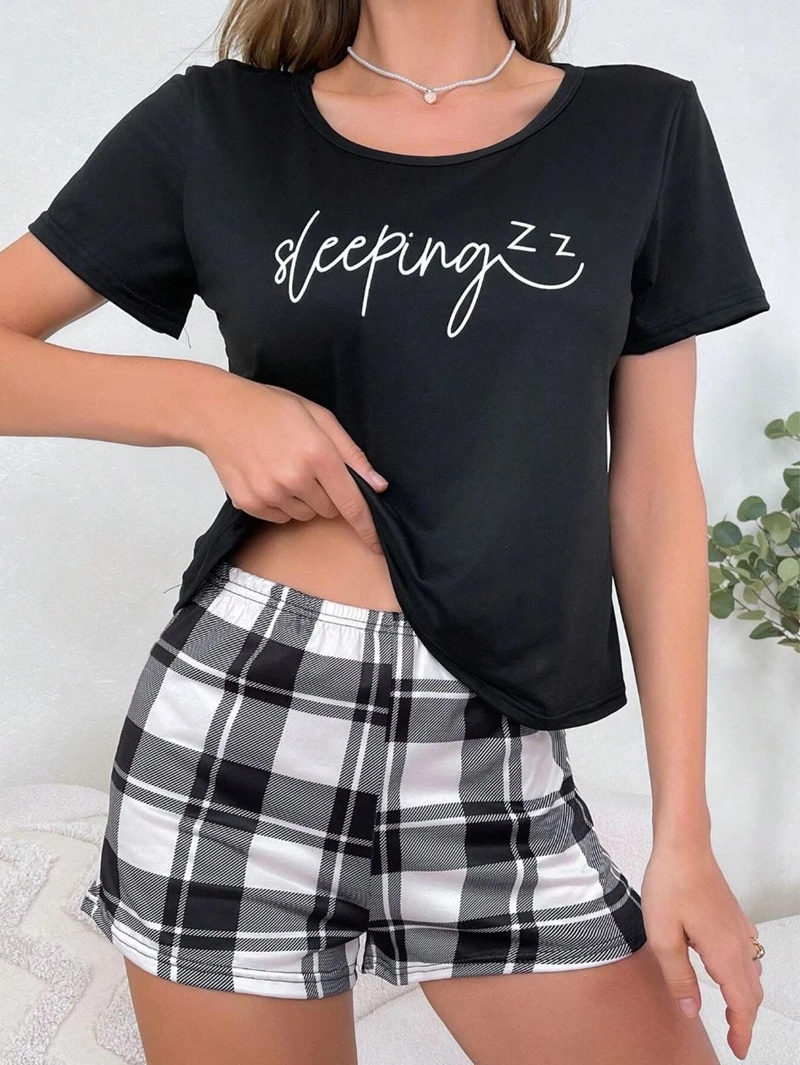 

Trendy Plaid Print Pajama Set Short Sleeve Round Neck Tee And Shorts Breathable Fabric Loose Relaxed Fit Women's Loungewear Pjs