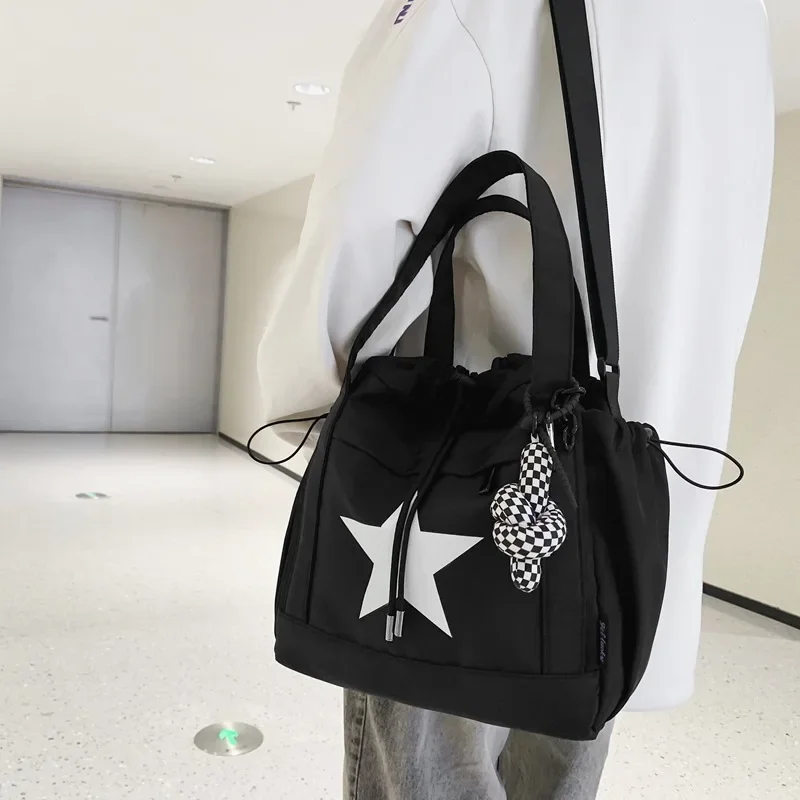 Personality Women Crossbody Bag Wholesale Large Capacity Couple Shoulder Bag New Casual Nylon Tote Bag Luxury Drawstring Handbag