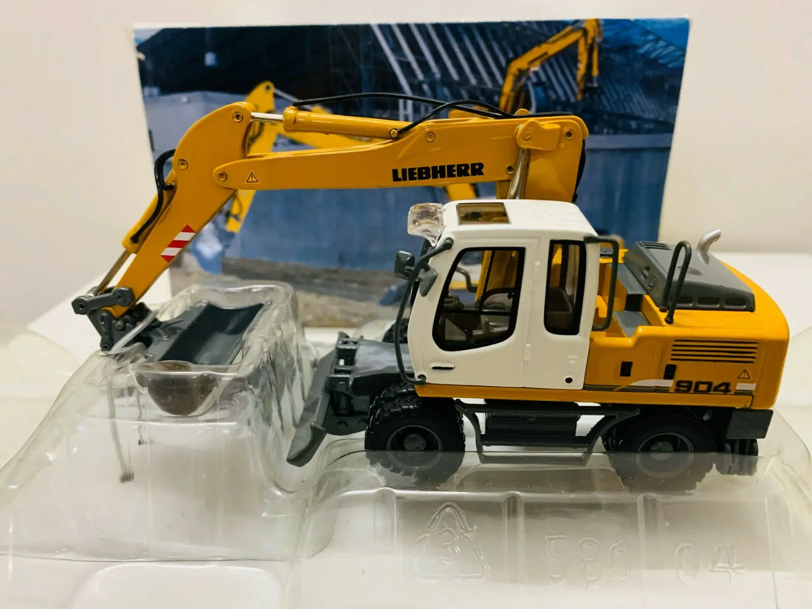 A904C Wheel Loader Excavators 1/50 Scale Diecast Model 58004