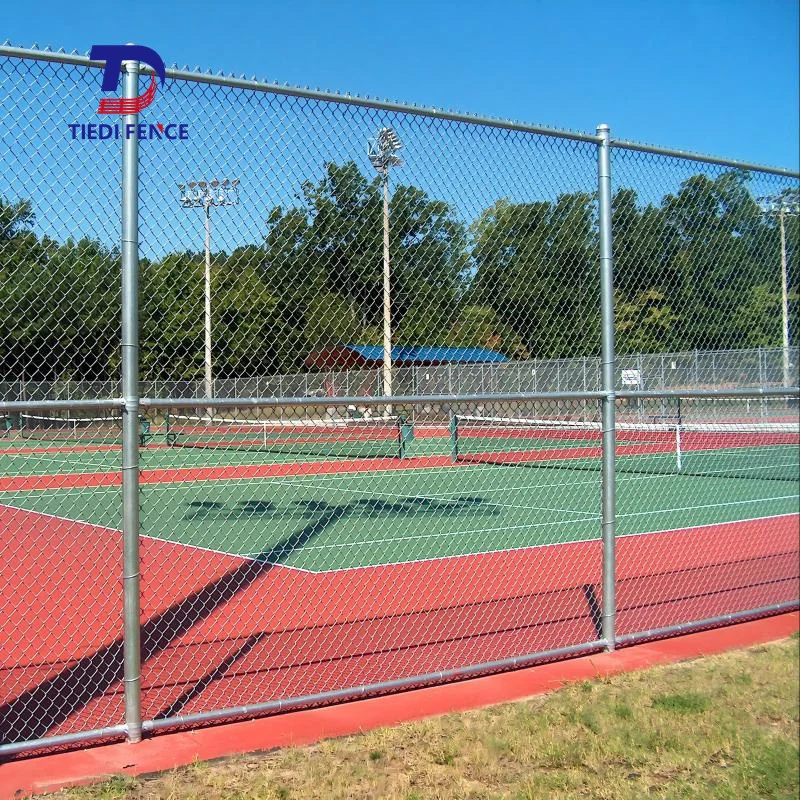 custom.Iron Field Chain Link Wire Fence Outdoor Soccer Field
