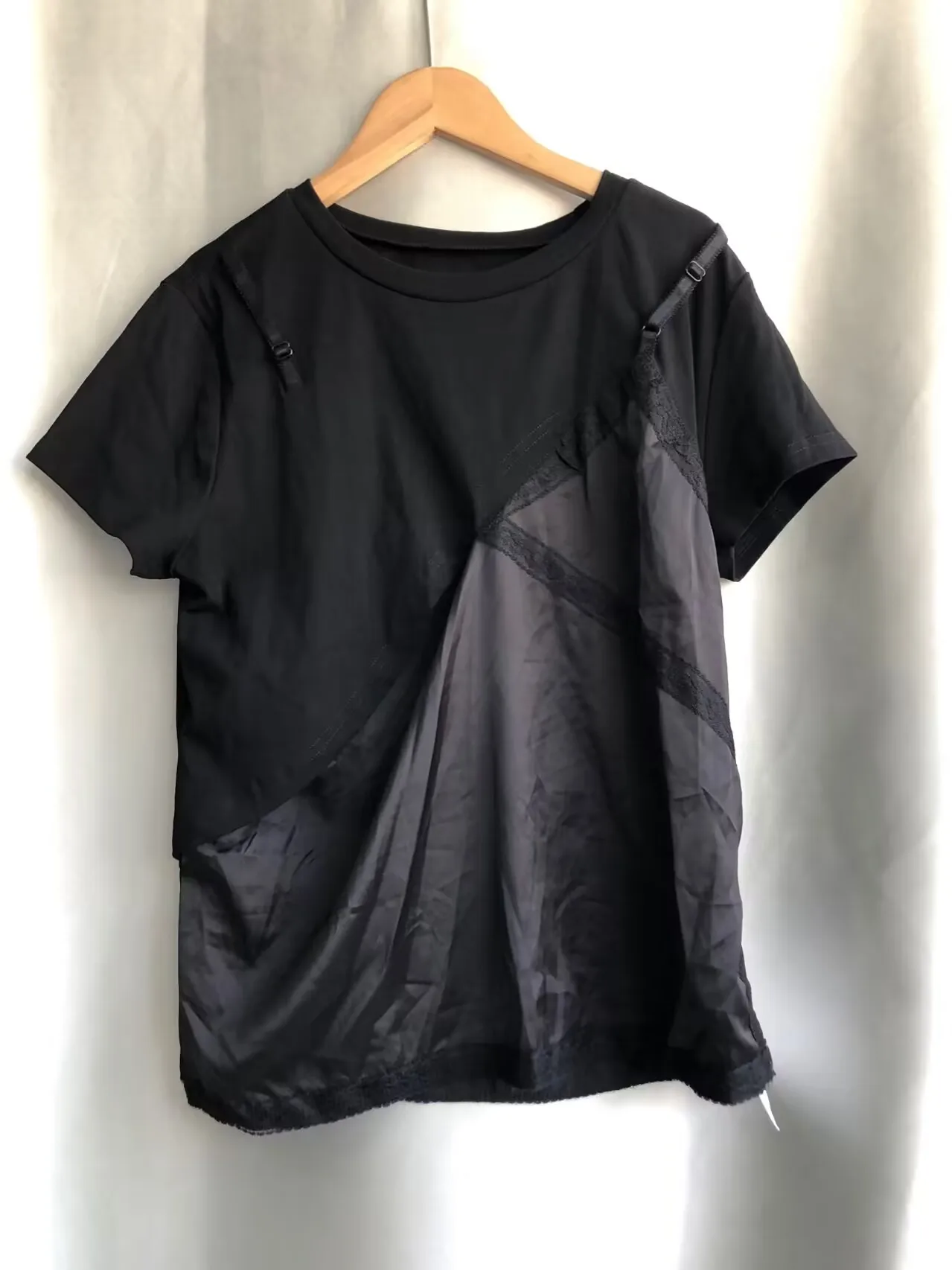 女性用半袖パッチワークトップ,不規則な黒のTシャツ,ヴィンテージの服,韓国のグランジ原宿,2024