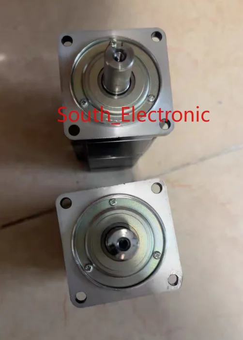 SGMAV-02ADA6C  servo motor ,  In good working condition, free shipping  a