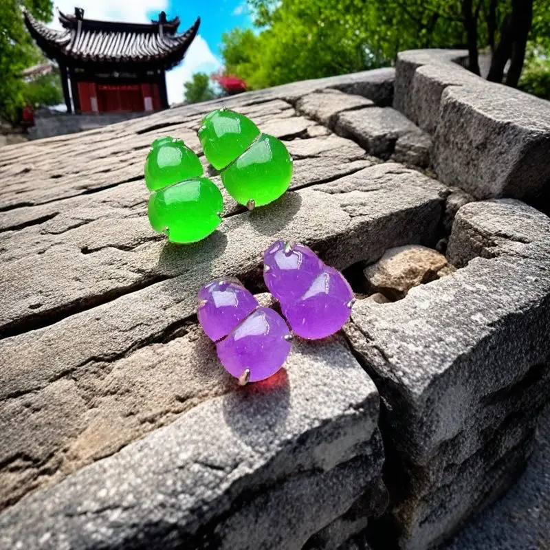 

Myanmar jadeite high ice inlaid gourd stud earrings jade fashion temperament light luxury versatile ice water