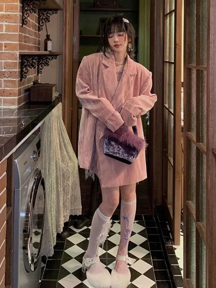 بليزرات نسائية تصميم مخملي سترة بدلة راقية لربيع وخريف جديد فضفاض مناسب بدلة غير رسمية سترة نسائية بأزرار