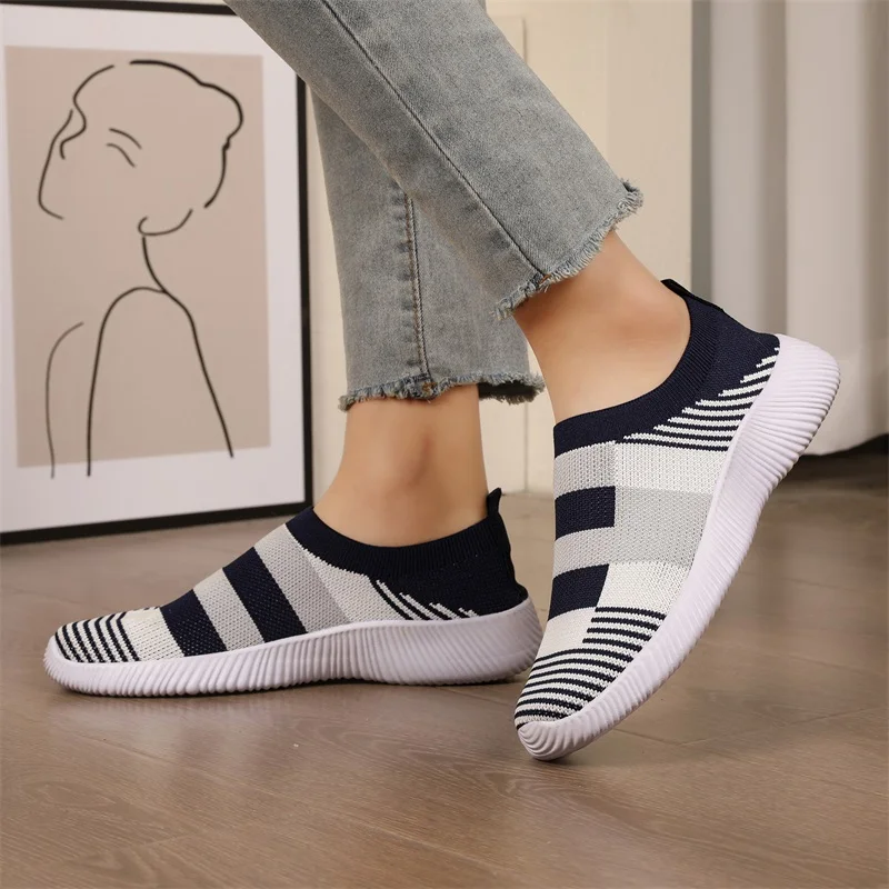 2024 Sneakers Women Walking Shoes Woman Lightweight Loafers Tennis Casual Ladies Fashion Slip on Sock Vulcanized Shoes Plus Size