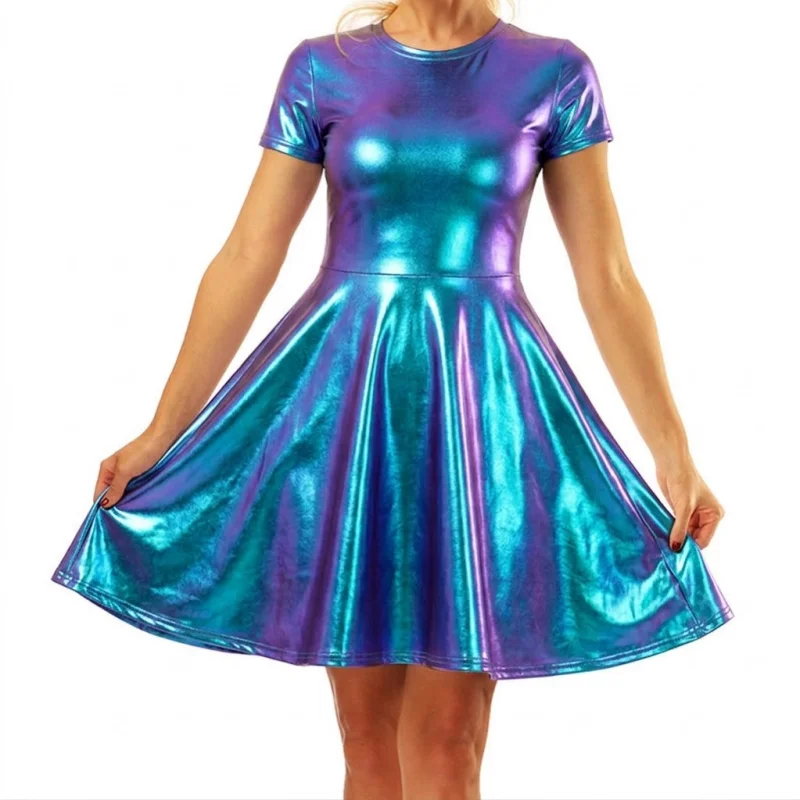 Glänzendes, kurzes Kleid mit Rundhalsausschnitt, Skater-Schnitt, Mini-Länge, Laser-Regenbogen-Silber-Lila, ausgestelltes, fließendes Design, Kostüm, Party, Club, Nachtclub-Kleid – Detail 3