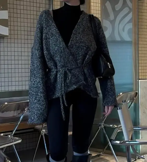 

2025 Autumn and Winter Elegant New Fashion Casual Coat Simple Korean Style Long Sleeved Jacket Sweater Women's Clothing