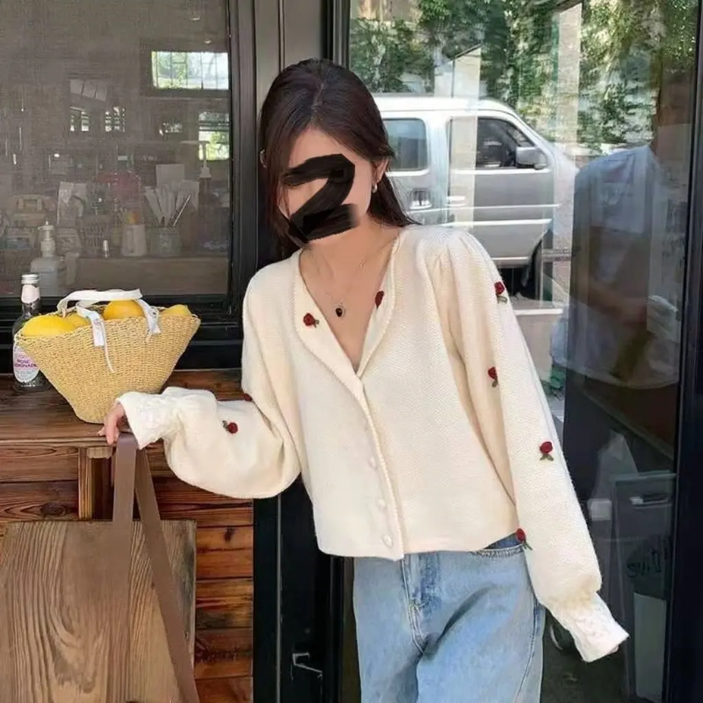 

Women's Cardigan Coat Warm Soft V-Neck Short Knitted Top Apricot Color Fall/Winter New Style Sweater for Ladies