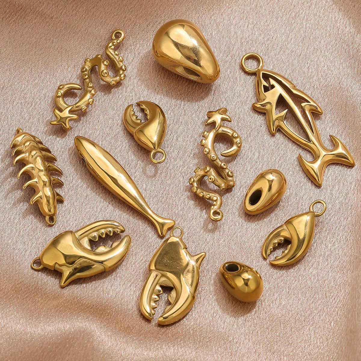 Yori 5PcsStainless Steel Casting Marine Animal Octopus Shark Crab Gold Pendant Ocean Series DIY Necklace Bracelet Jewelry