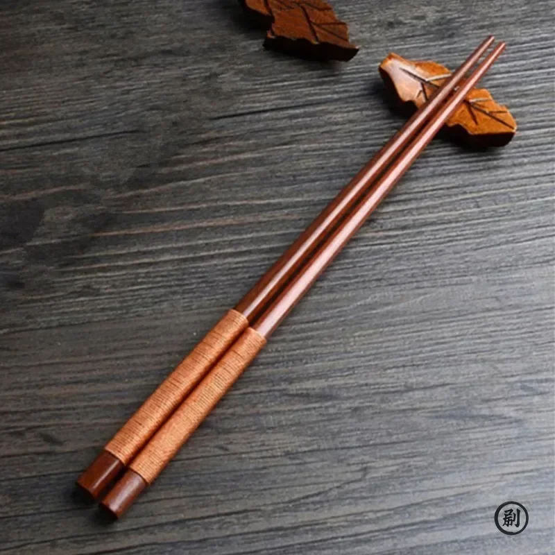 4 Paar handgefertigte japanische Sushi-Stäbchen aus natürlichem Kastanienholz, wiederverwendbares Stäbchen-Set, wertvolles Geschenk für Sushi, chinesisches Essen – Detail 3