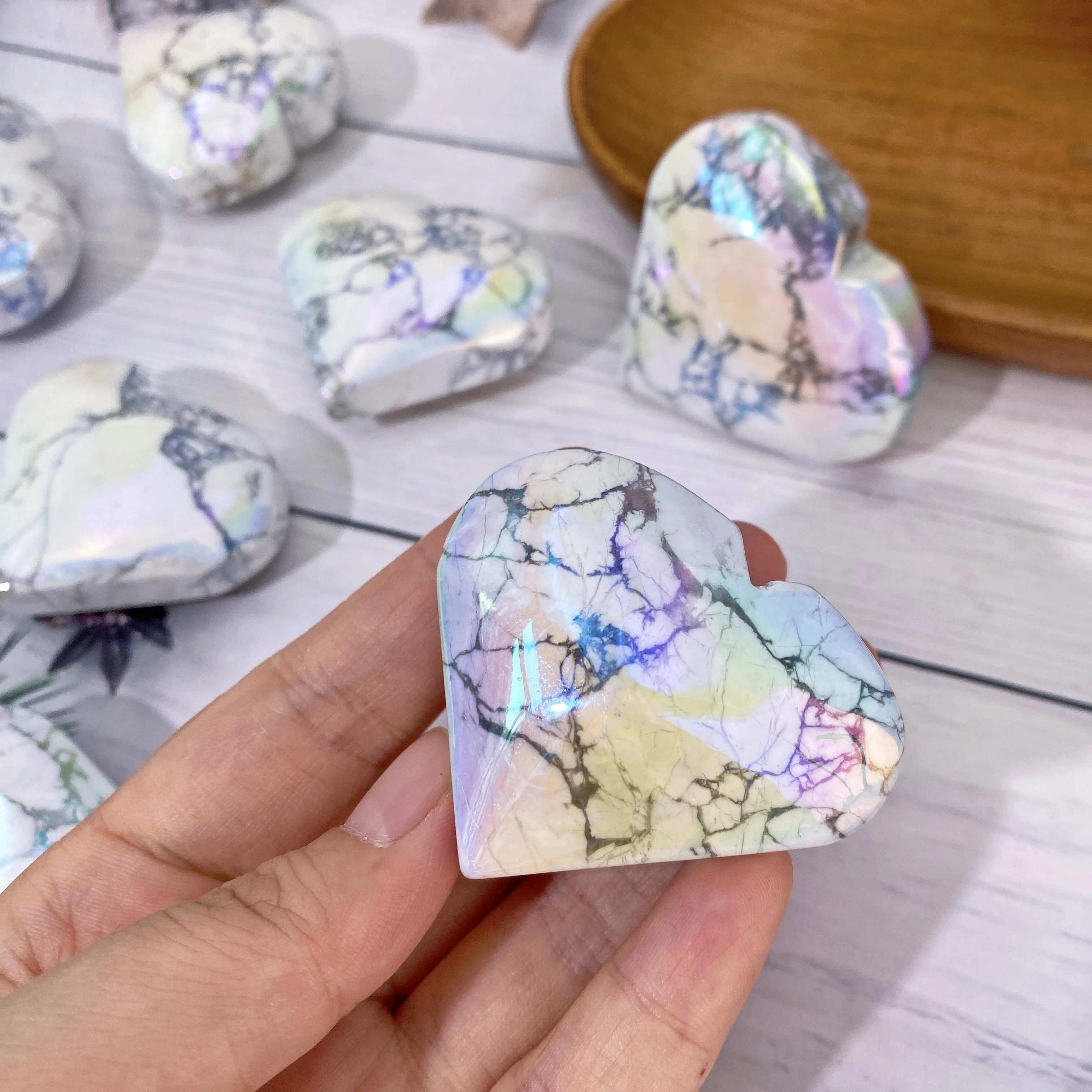 Randon 1PC High Quality Decoration Natural Aura Howlite Heart,Birthday Gift,Men Gift,Women Gift,Scene Decoration.