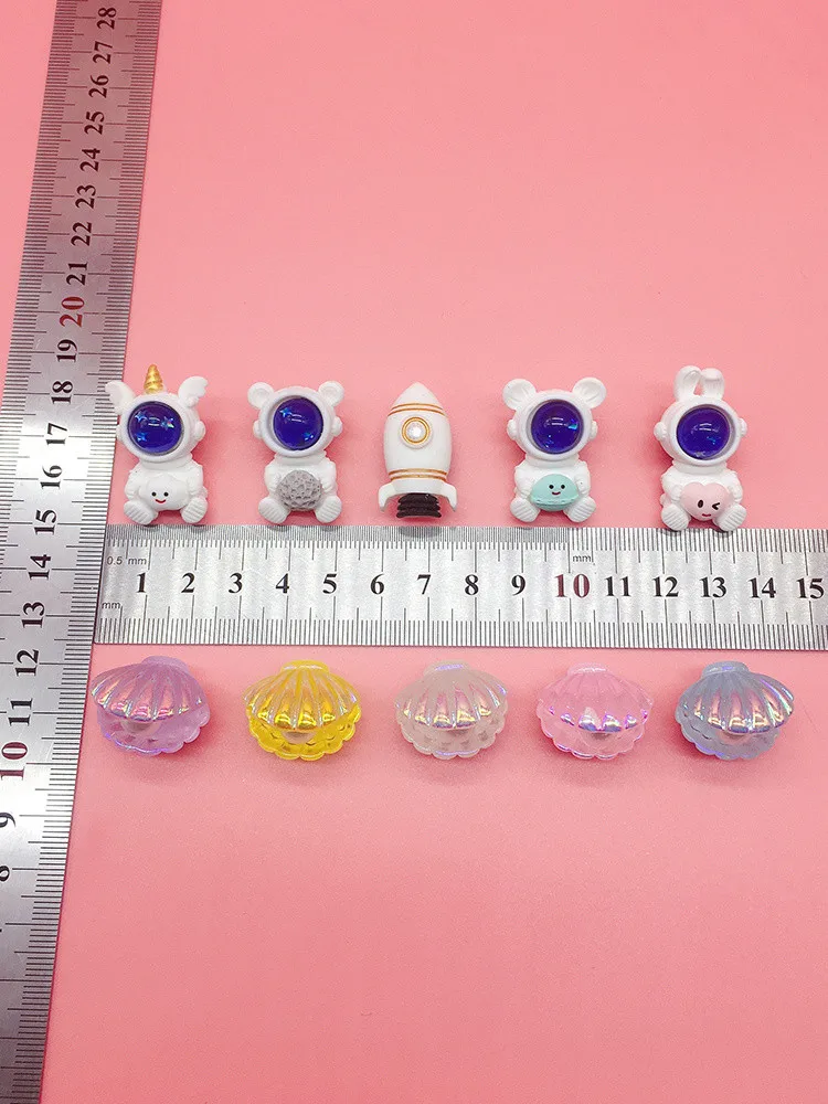 Cute Cartoon Astronaut Pearl Shells Shoe Charms Clog Accessories Funny Buckle Decoration For Women Bubble Slides Sandals Decor