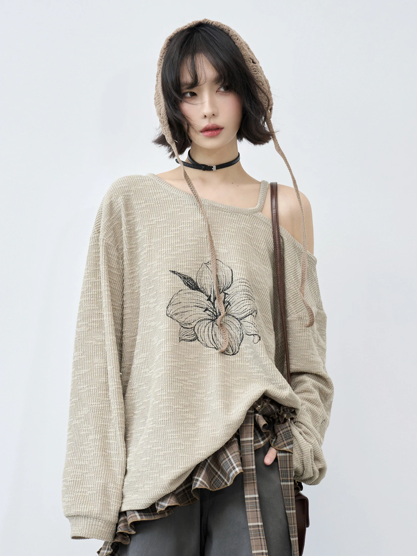 

Универсальный свободный крой, удлиненный, с открытыми плечами, женский трикотажный топ, весна 2026, новинка, стильный, удобный, вязаный...