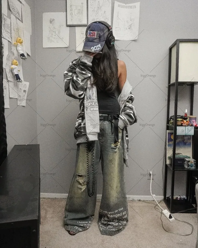 

2025 Gothic Hip Hop Streetwear Trousers Men Punk Harajuku Baggy Y2K Jeans Women High Street Trend Retro Washed Straight Pants