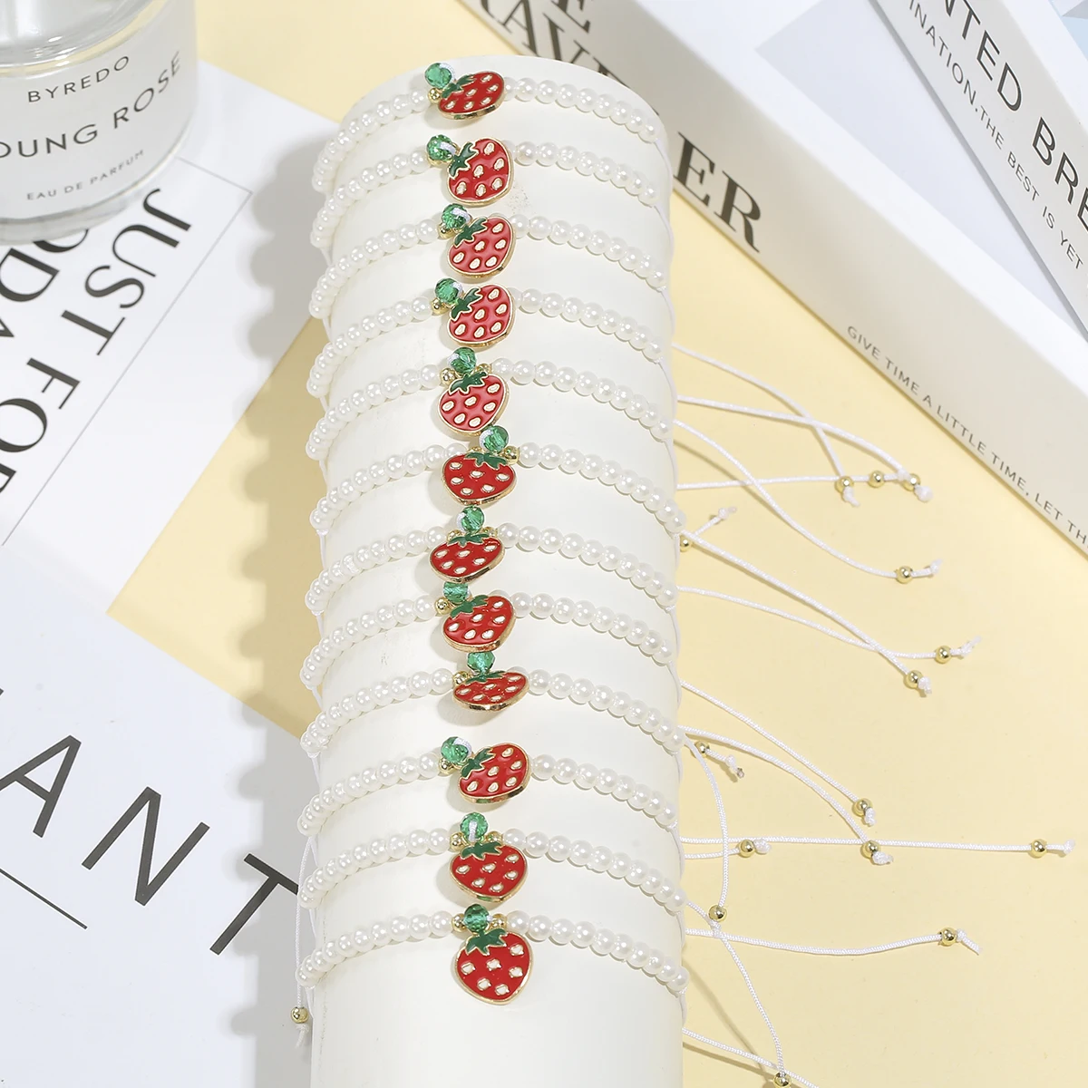12 قطعة/المجموعة الأحمر الكرز الفراولة سحر سوار مجموعة تقليد اللؤلؤ مطرز قابل للتعديل حبل أساور للنساء مجوهرات هدايا