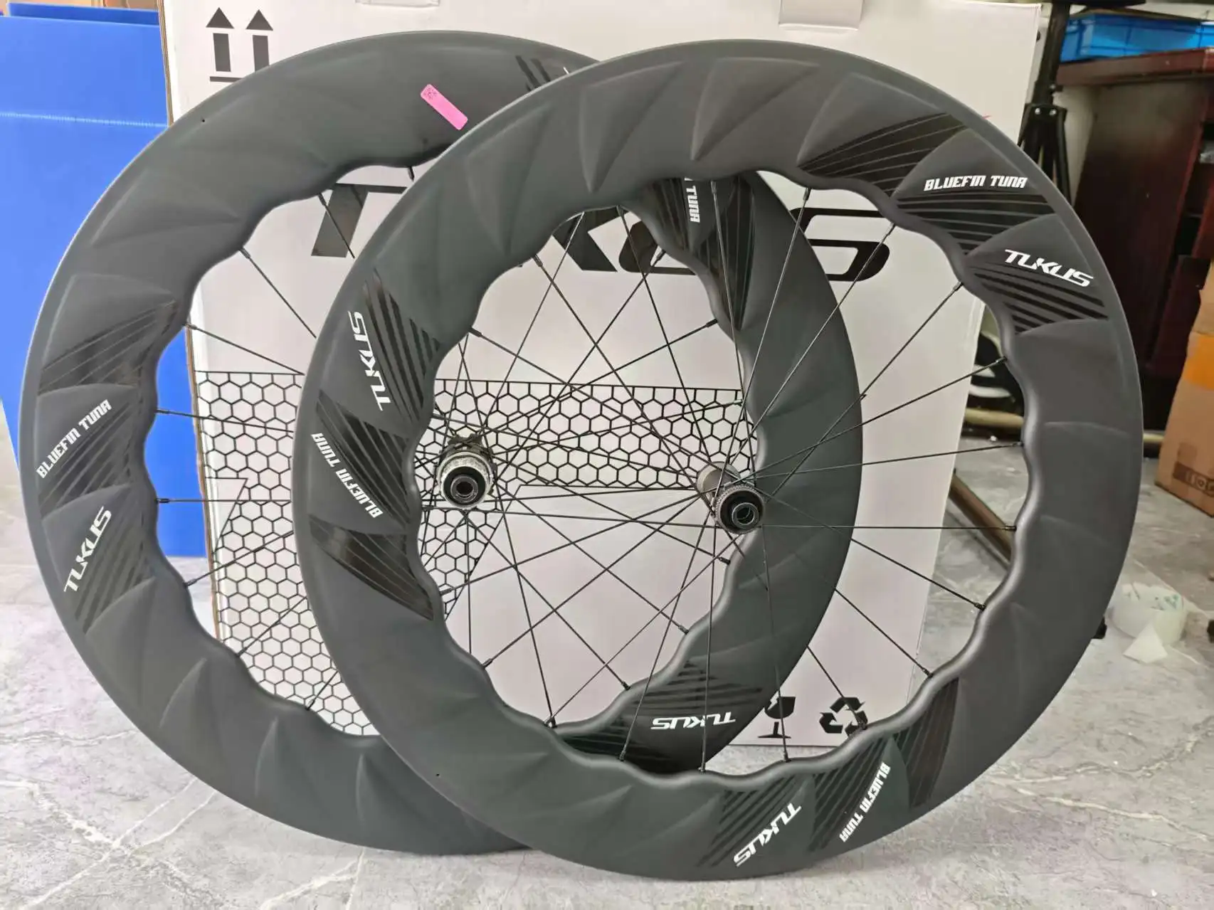 

TUKUS Bluefin NEO Custom 88 Frame High Carbon Fiber Wheelset -Liu Lin Beijing-Tianjin King Edition Ultra-Light Steel Rod Wheels