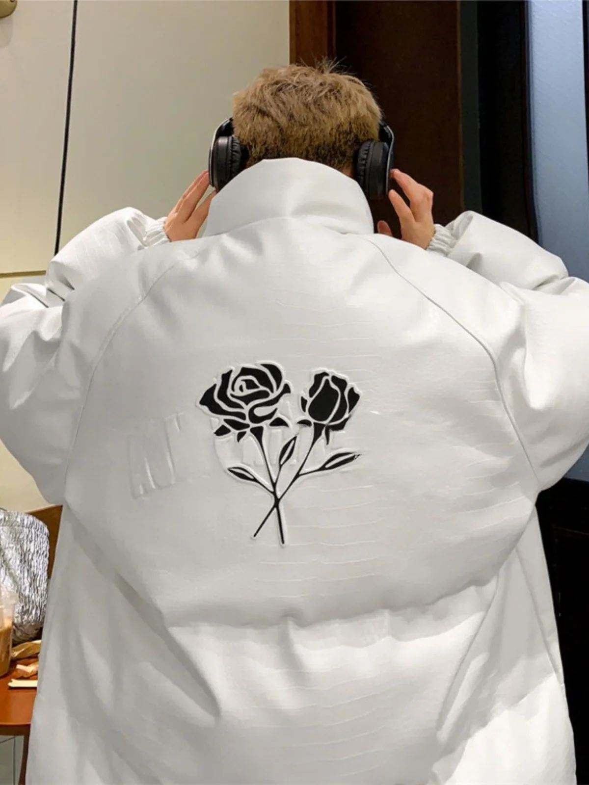 

Мужская зимняя куртка из искусственной кожи с наполнителем, утепленная, повседневная, теплая, на молнии, удлиненная, с цветочным принтом