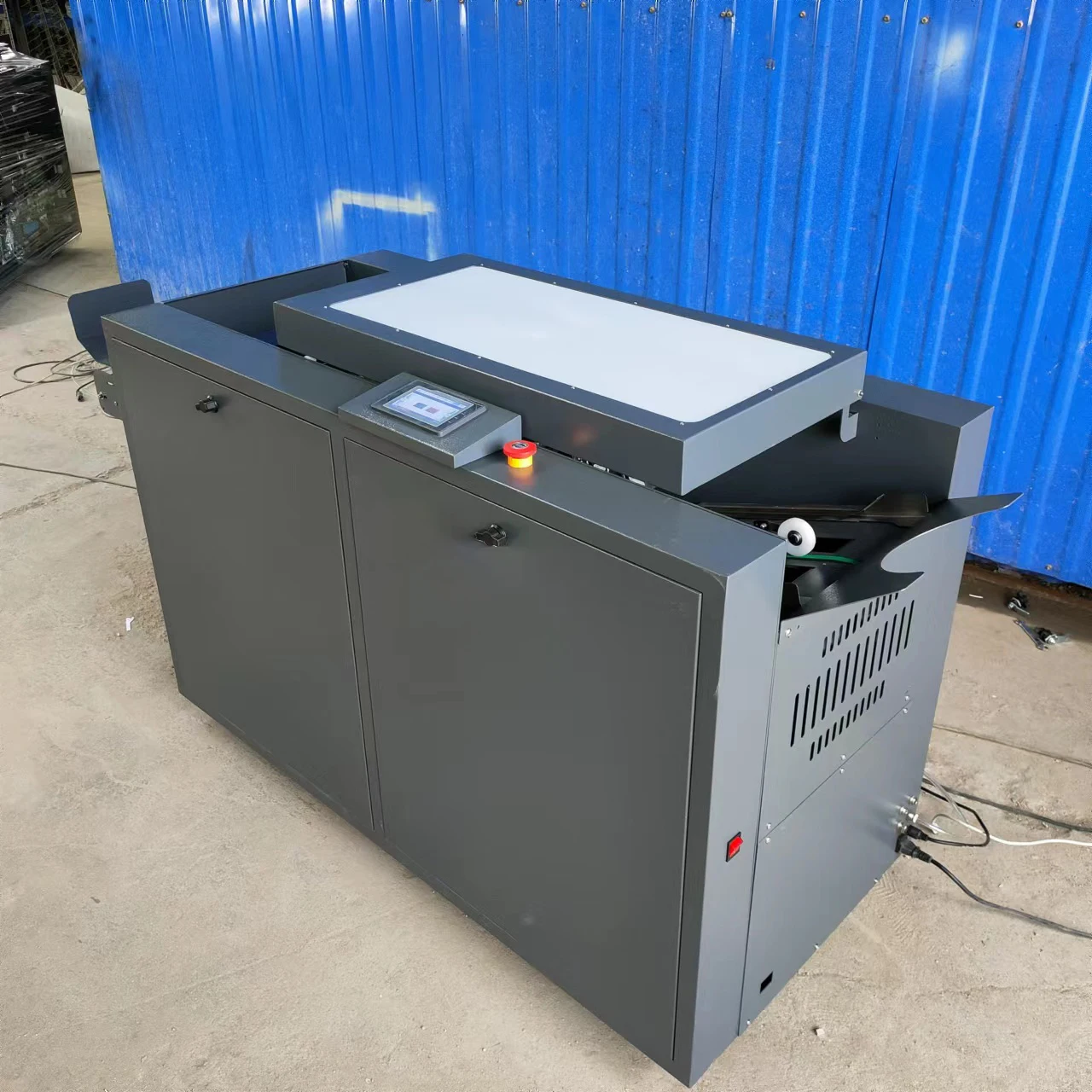 3300GT Automatic Booklet Making Machine Book Wire Stapling Binding Machine With Big Format 600*330mm